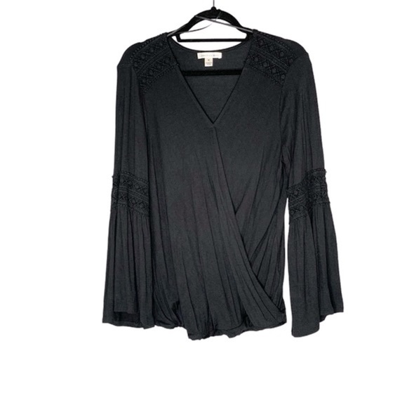 John Paul‎ Richard faux vneck wrap blouse. Size M - Picture 1 of 9